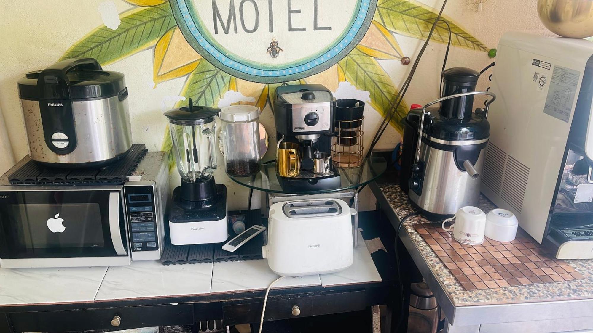 Dar Yasmine Motel Pantai Cenang  Extérieur photo